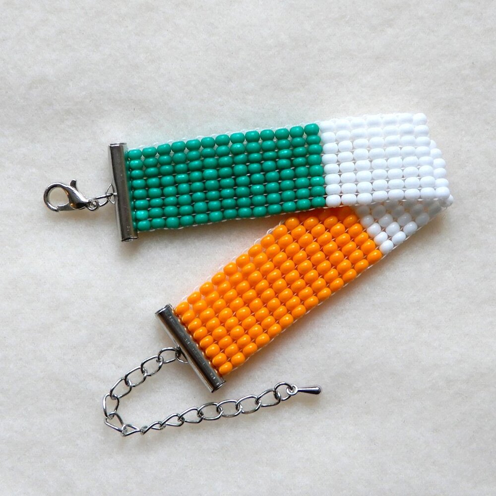 Ireland Irish flag bead bracelet, handmade, adjustable length, seed beads